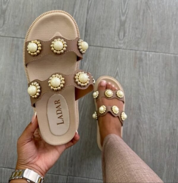 Mule à fleurs beige