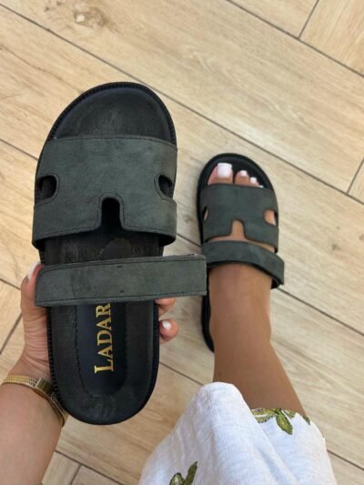 Mule à scratch vert militaire