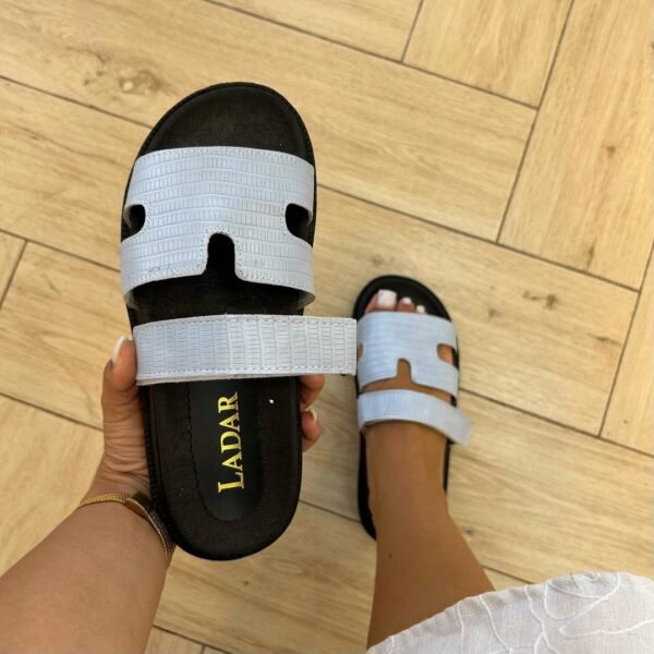 Mule à scratch bleu ciel