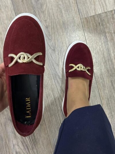 slip on  Bordeaux