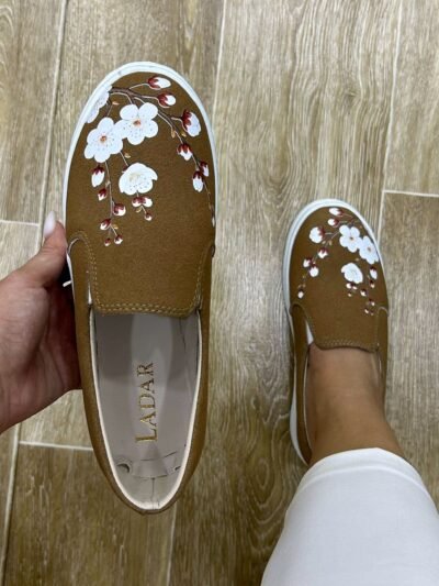 Slip on Camel daim fleurs(2)