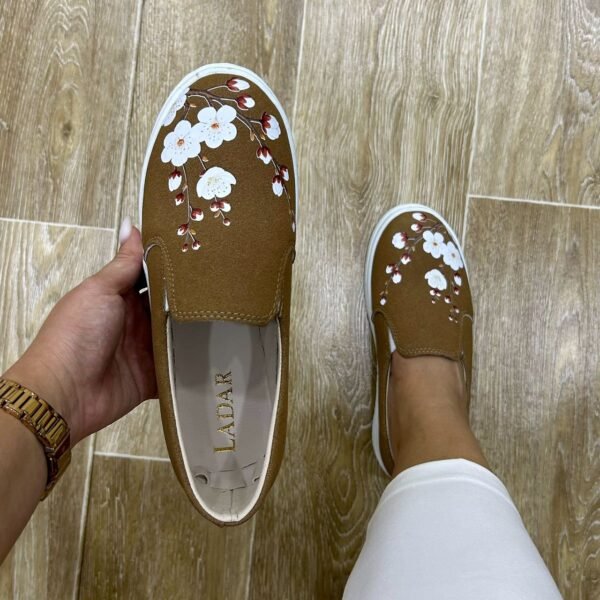 Slip on Camel daim fleurs(2)