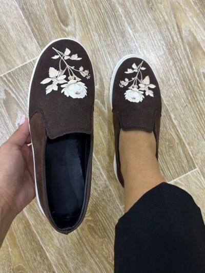 Slip on marron daim fleurs