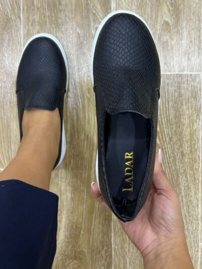 Slip on noir matte serpent