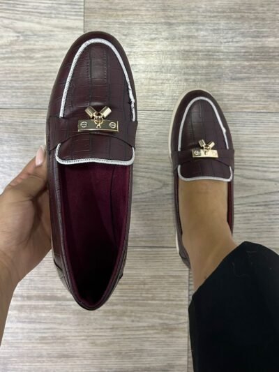 Mocassin Bordeaux foncé à carreaux