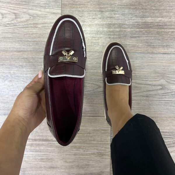 Mocassin Bordeaux foncé à carreaux