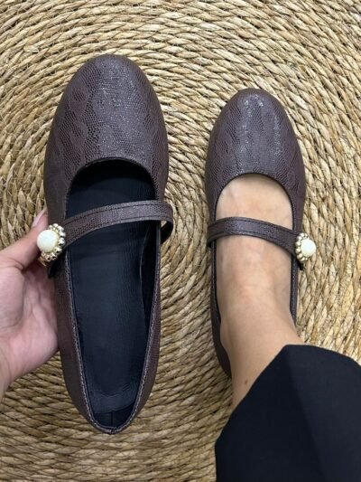 Ballerines simili cuir marron à perle