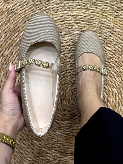 Ballerine beige textile accessoire fleurs