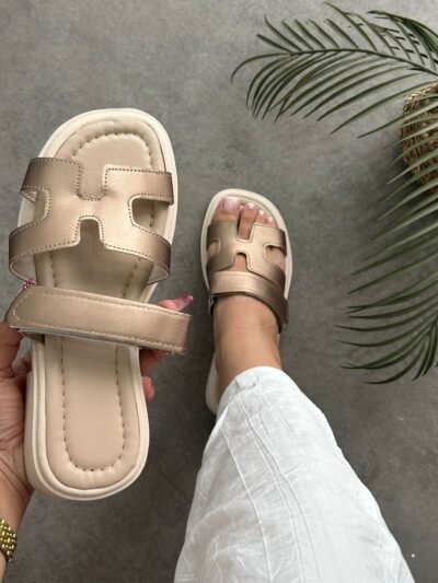 Mule H bronze