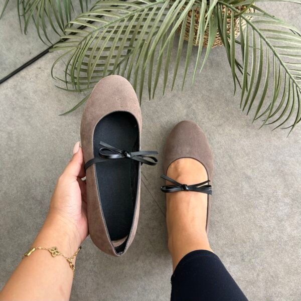 Ballerine en daim neoud taupe